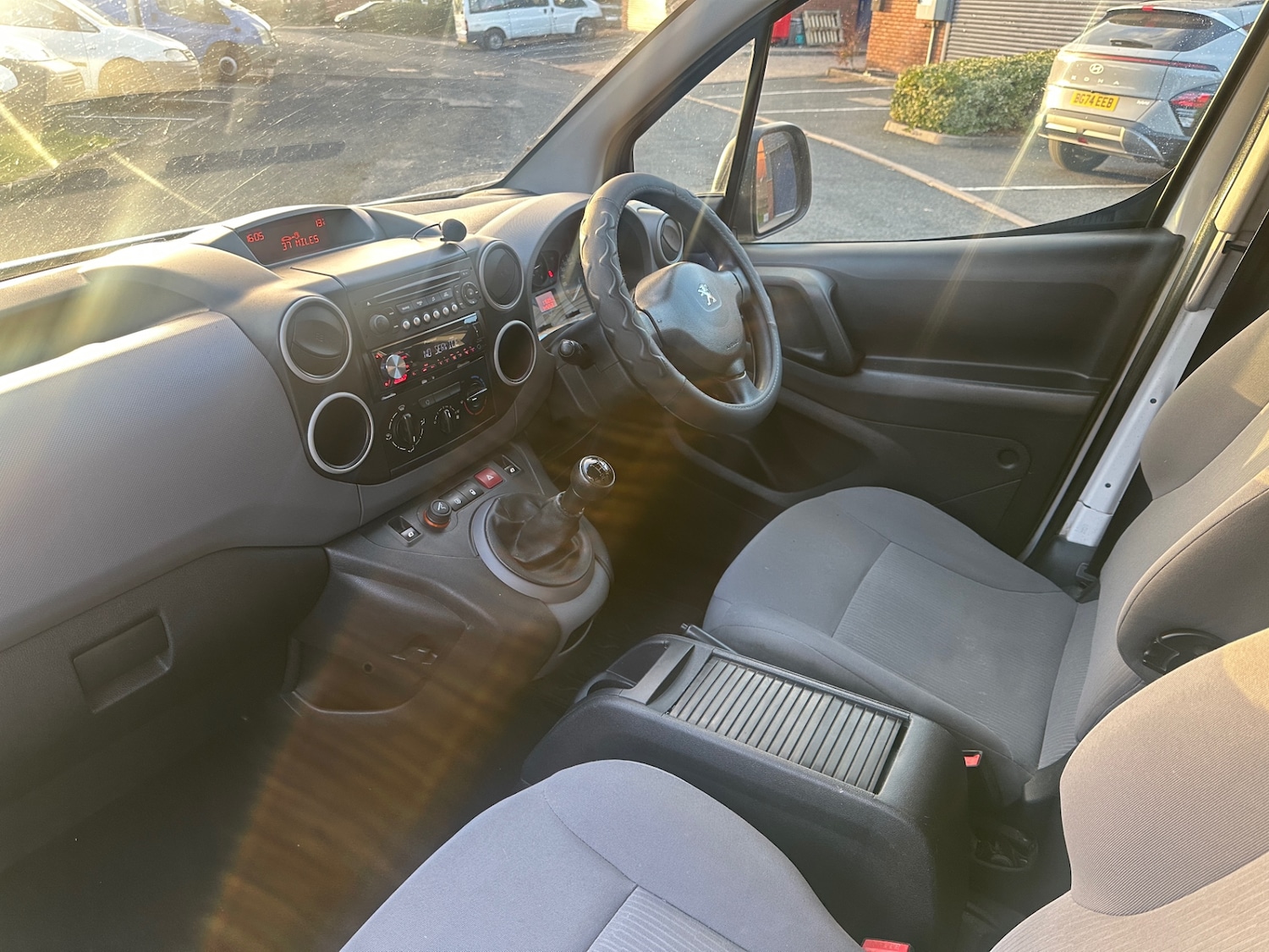 Used Peugeot Partner 2015 for sale - 76393517: Photo 13