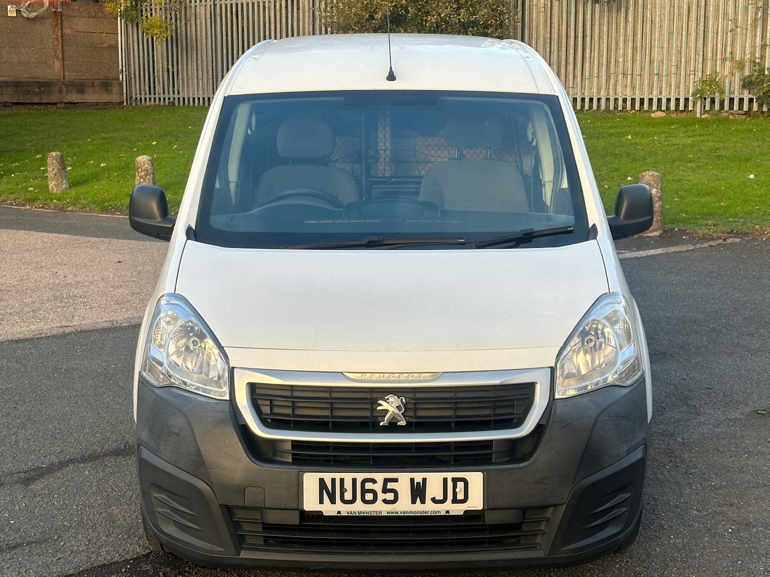 Used Peugeot Partner 2015 for sale - 76393517: Photo 9