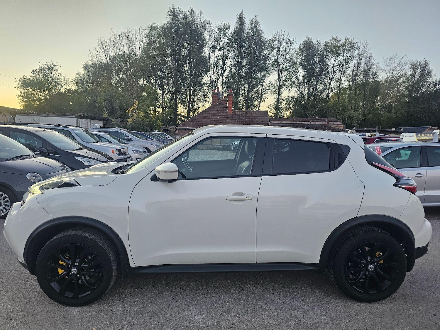 Used Nissan Juke 2015 for sale - 76071827: Photo 2