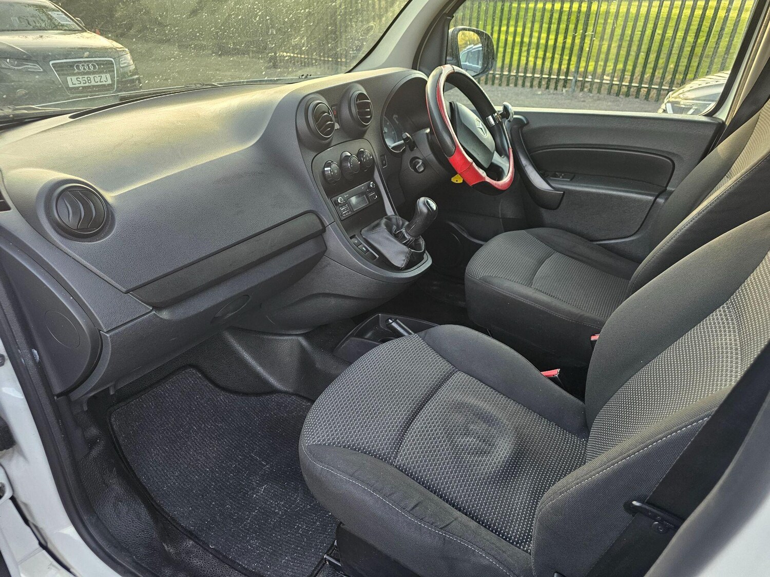 Used Mercedes-Benz Citan 2017 for sale - 78141511: Photo 3