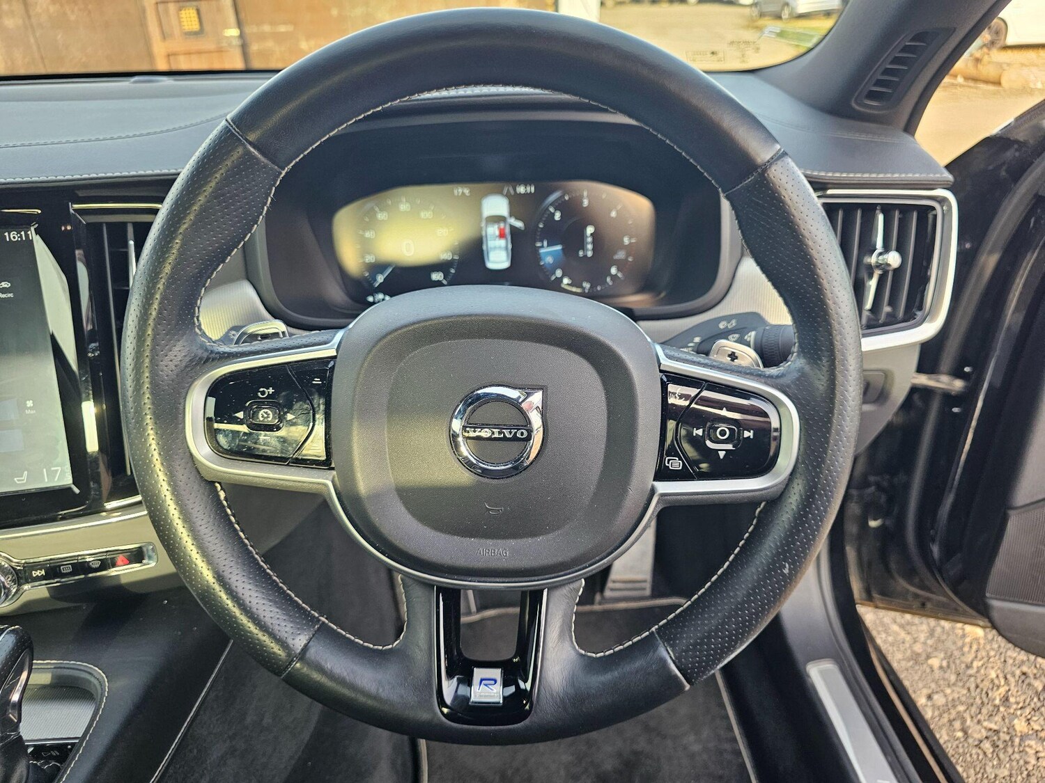 Used Volvo S90 2019 for sale - 77768896: Photo 32