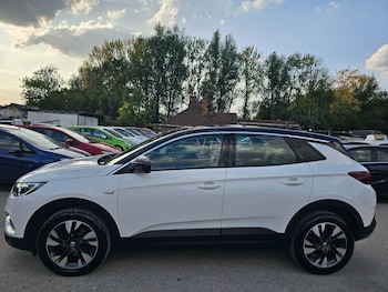 Vauxhall - Grandland X
