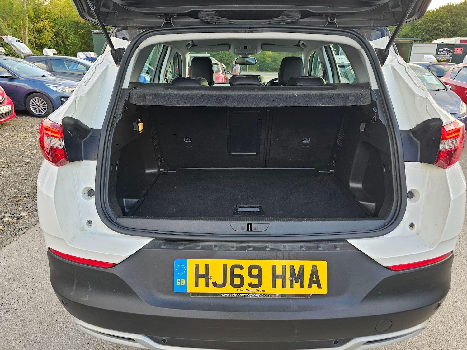 Vehicle 28