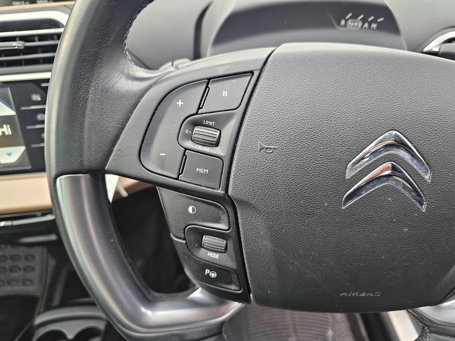 Used Citroen C4 Grand Picasso 2014 for sale - 76786687: Photo 25