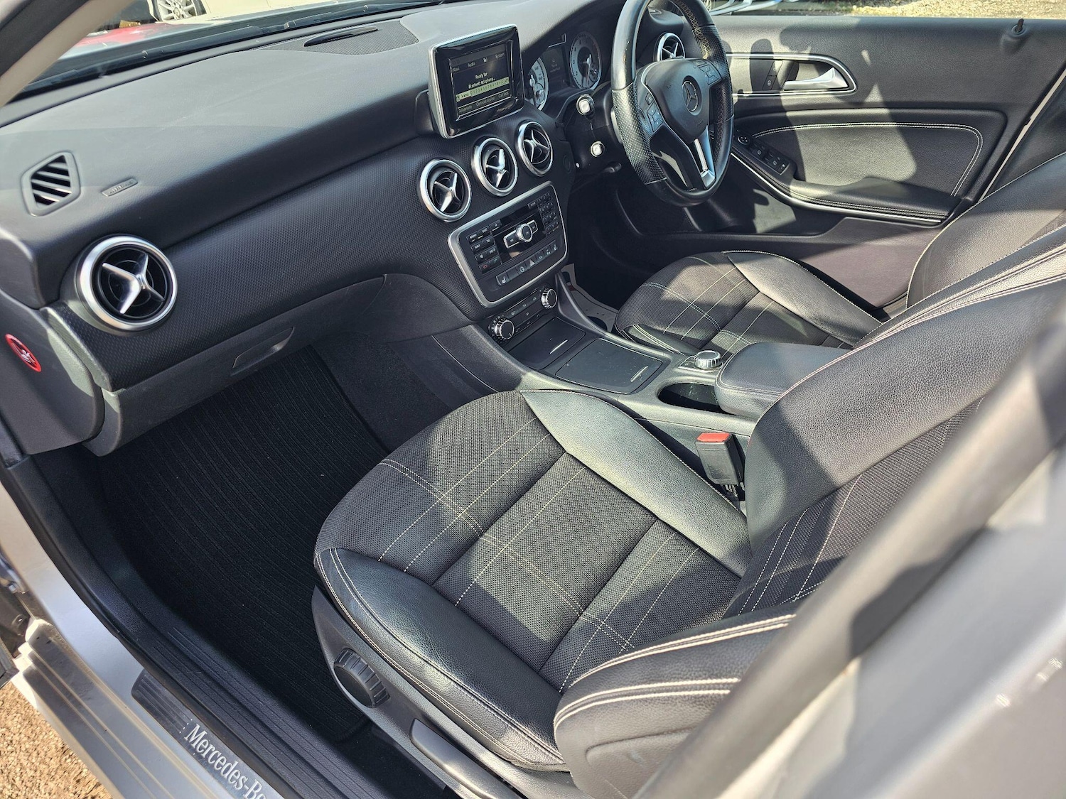 Used Mercedes-Benz A-Class 2014 for sale - 77657996: Photo 4