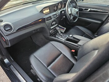 Used Mercedes-Benz C Class 2014 for sale - 76964724: Photo