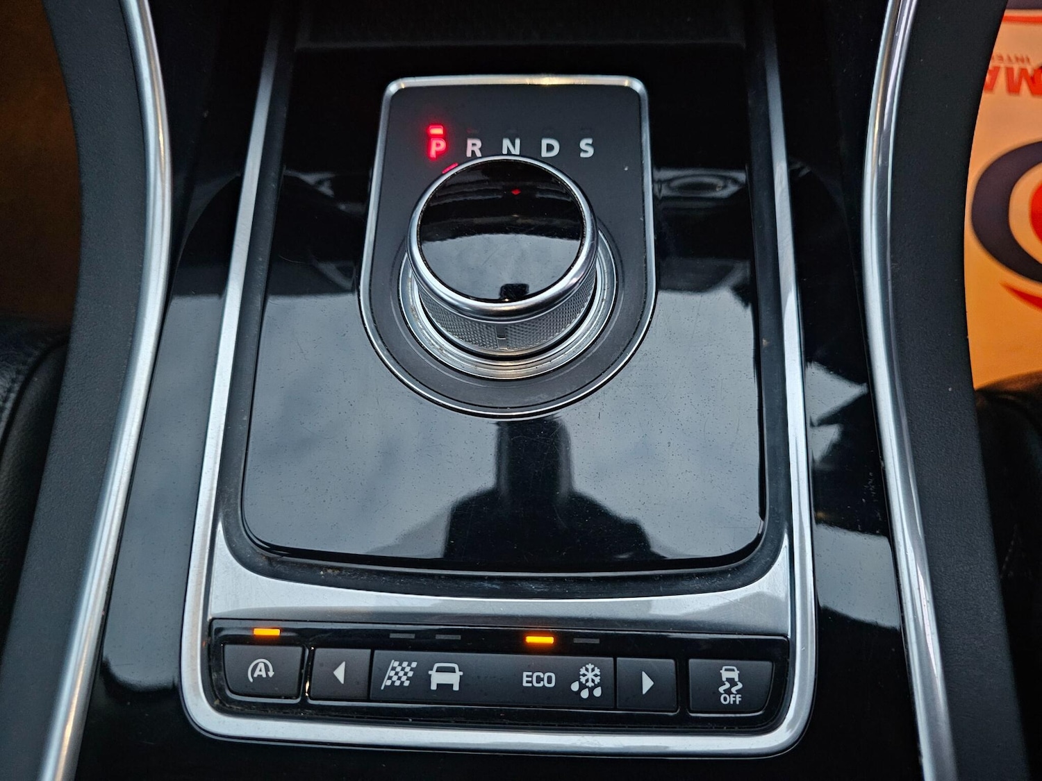 Used Jaguar XE 2016 for sale - 78034540: Photo 28