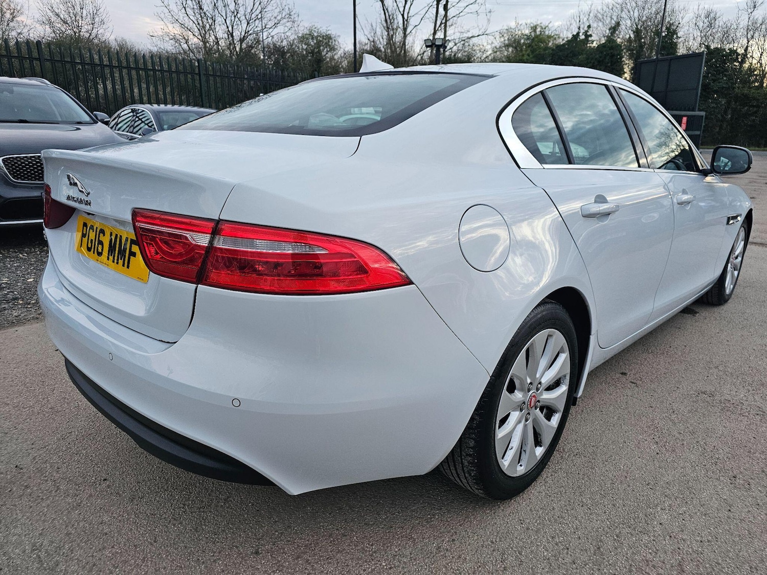 Used Jaguar XE 2016 for sale - 78034540: Photo 8
