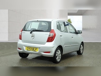 Used Hyundai i10 2013 for sale - 78572900: Photo
