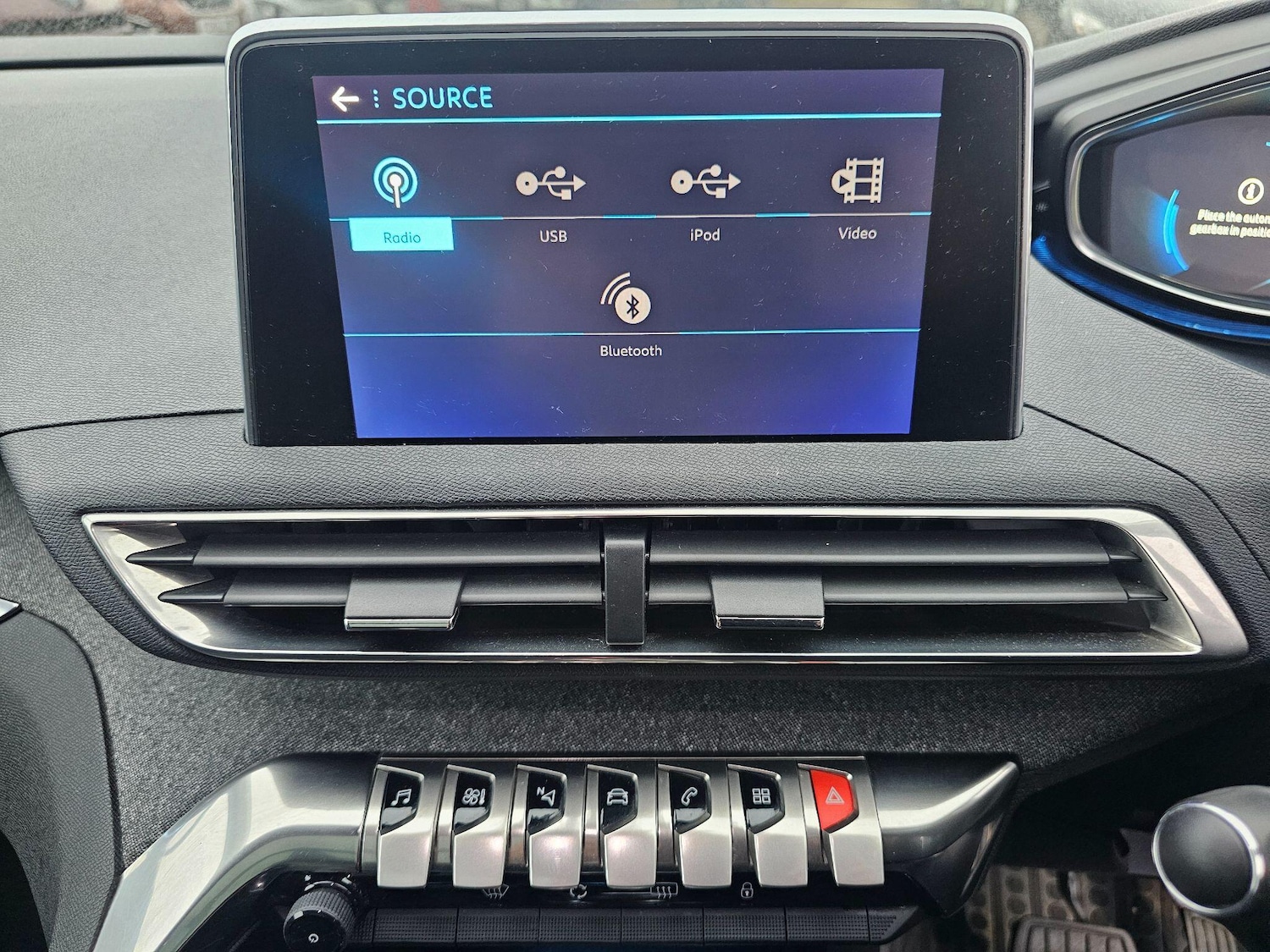 Used Peugeot 5008 2018 for sale - 76270884: Photo 17