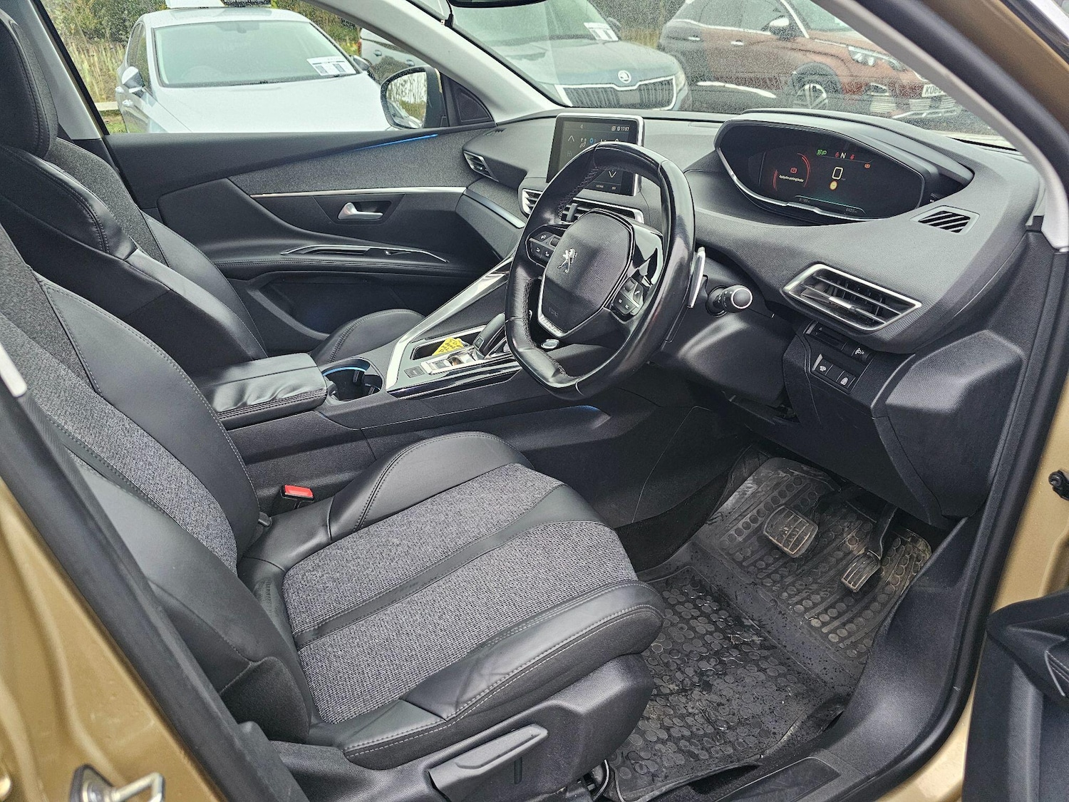 Used Peugeot 5008 2018 for sale - 76270884: Photo 4