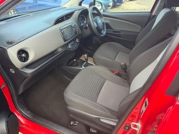 Used Toyota Yaris 2020 for sale - 79860699: Photo