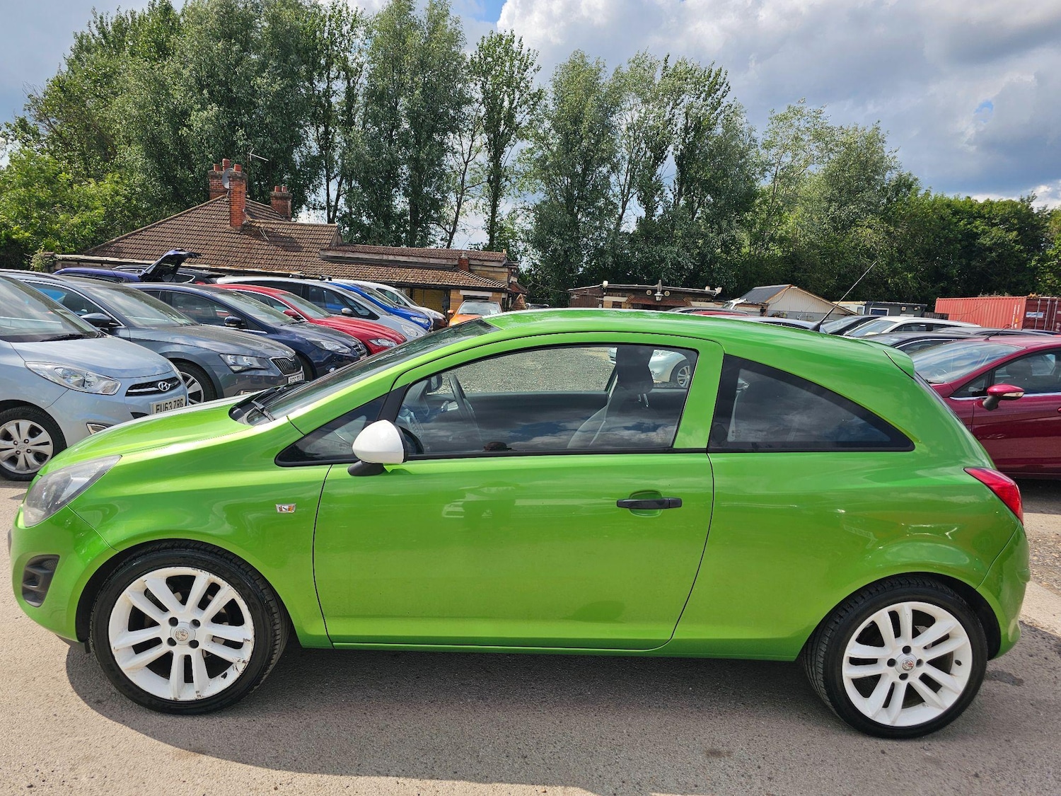 Used Vauxhall Corsa for sale - 76996508: Photo 2