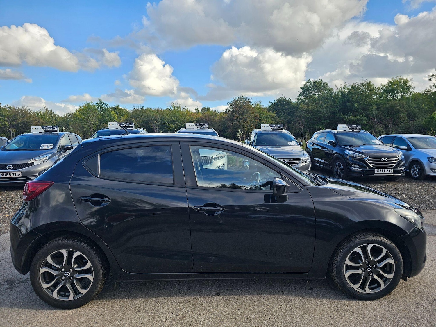 Used Mazda Mazda2 2015 for sale - 75927061: Photo 11
