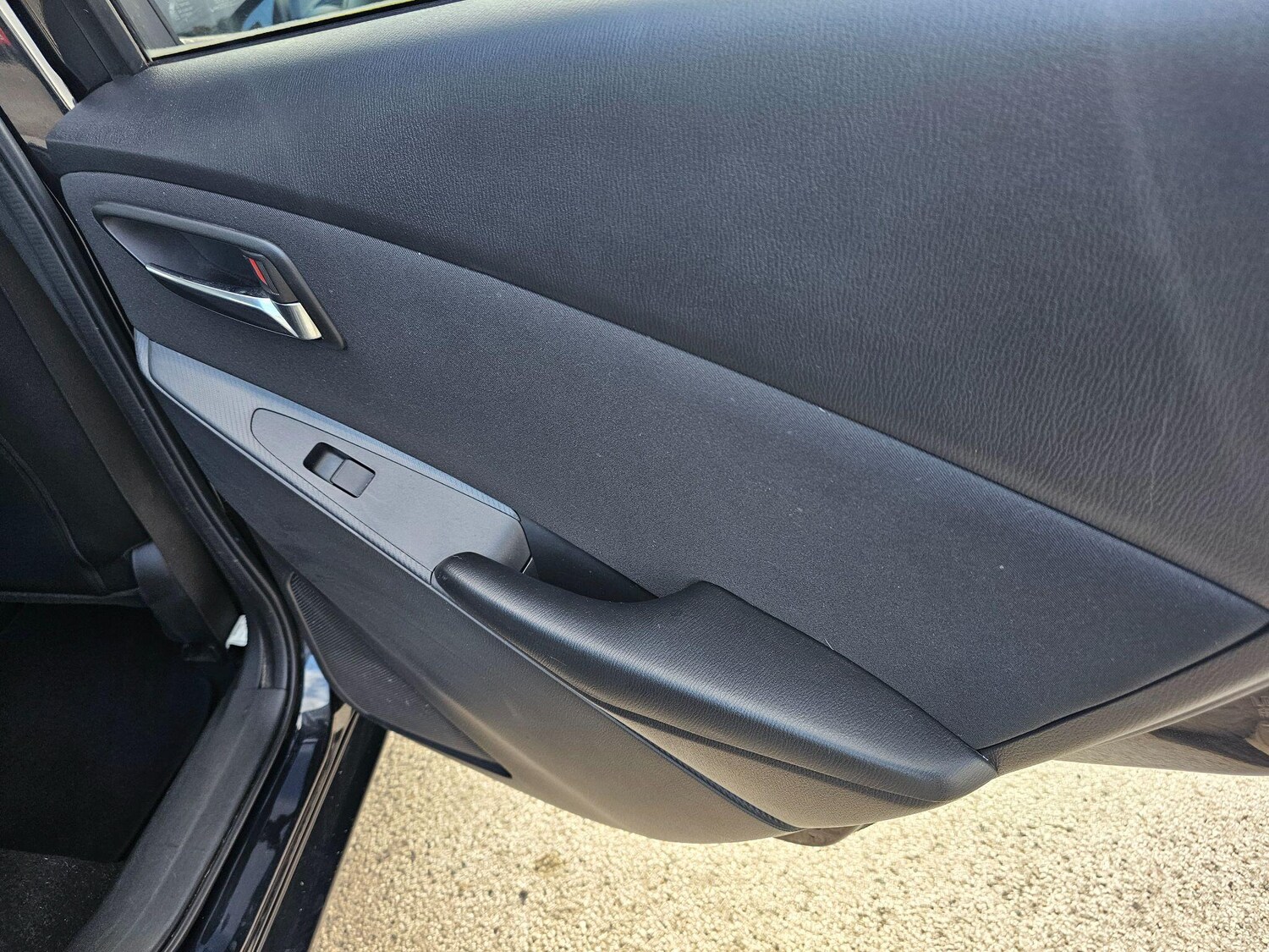 Used Mazda Mazda2 2015 for sale - 75927061: Photo 23