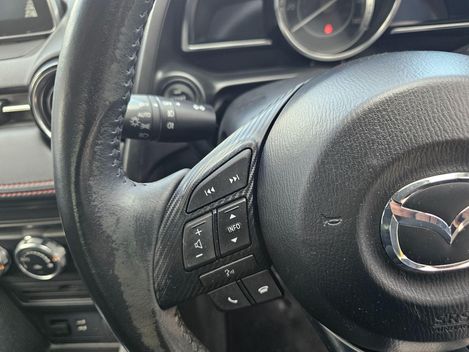 Used Mazda Mazda2 2015 for sale - 75927061: Photo 29