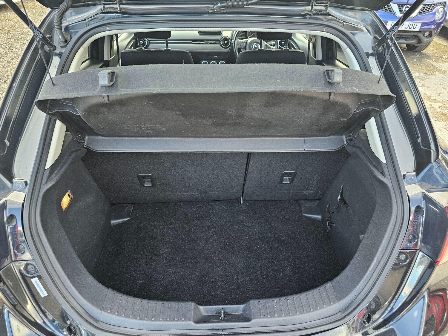 Used Mazda Mazda2 2015 for sale - 75927061: Photo 31