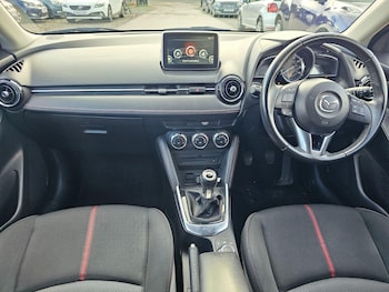 Used Mazda Mazda2 2015 for sale - 75927061: Photo 3