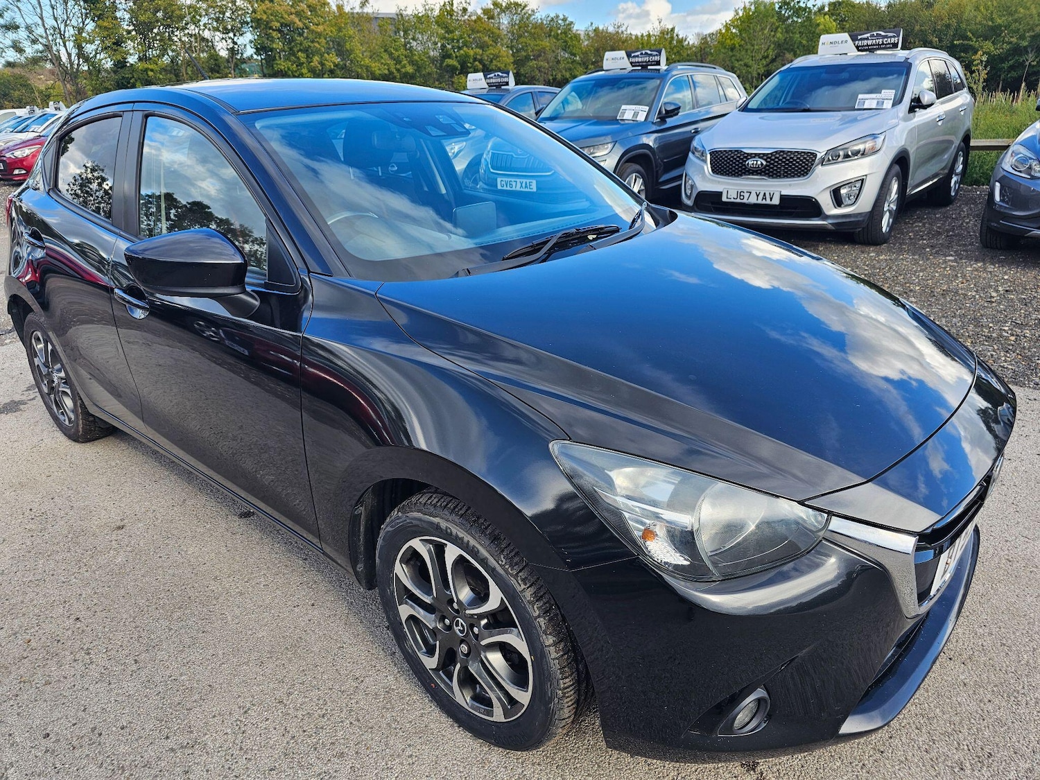 Used Mazda Mazda2 2015 for sale - 75927061: Photo 7