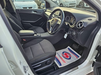 Used Mercedes-Benz B Class 2014 for sale - 76824603: Photo