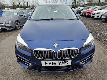 2015 (15) - 2.0 218d Luxury Auto Euro 6 (s/s) 5dr