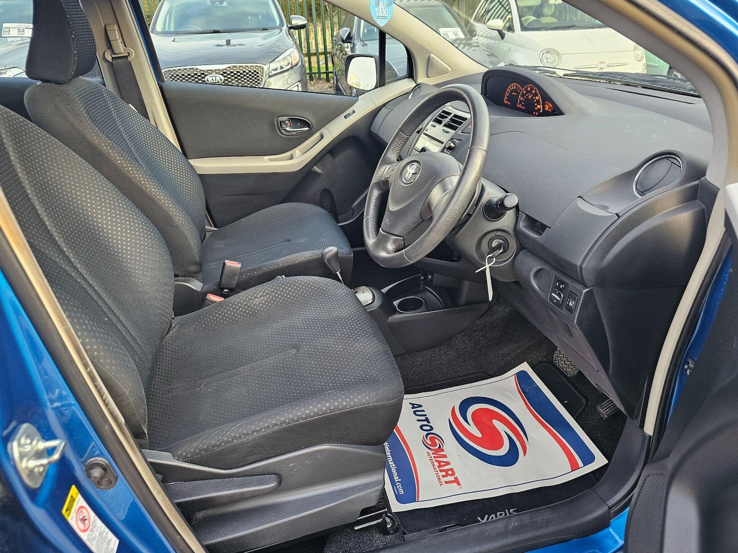 Used Toyota Yaris 2010 for sale - 78033855: Photo 15