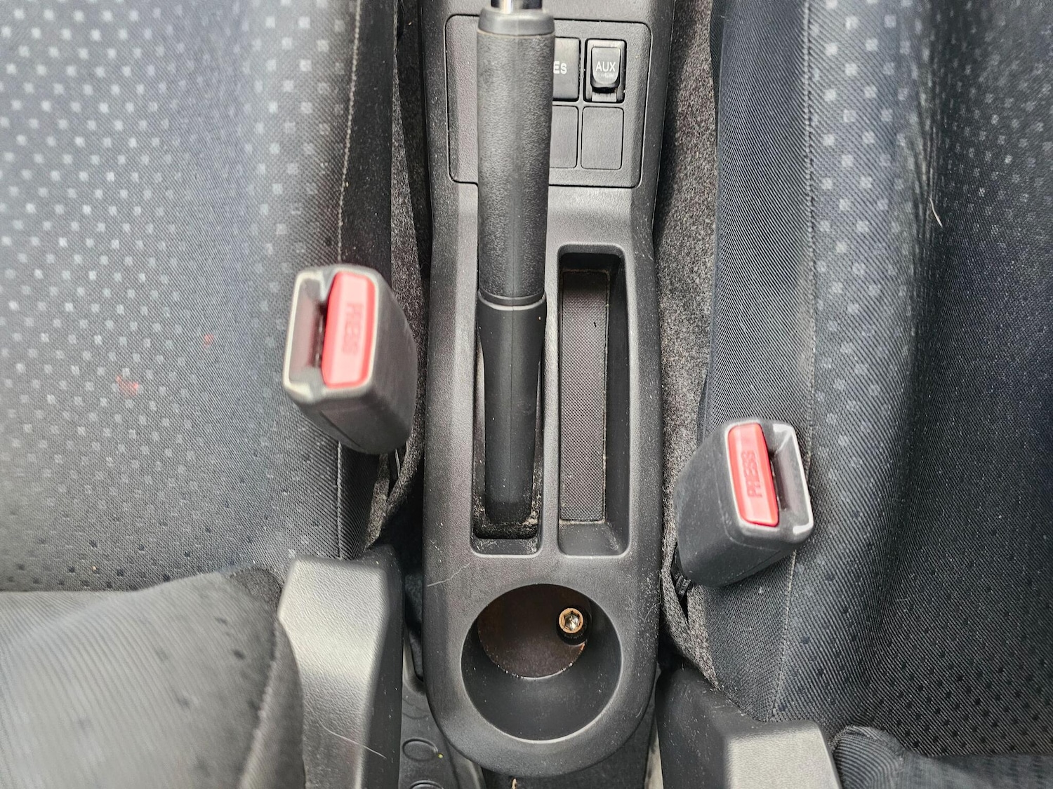 Used Toyota Yaris 2010 for sale - 78033855: Photo 26