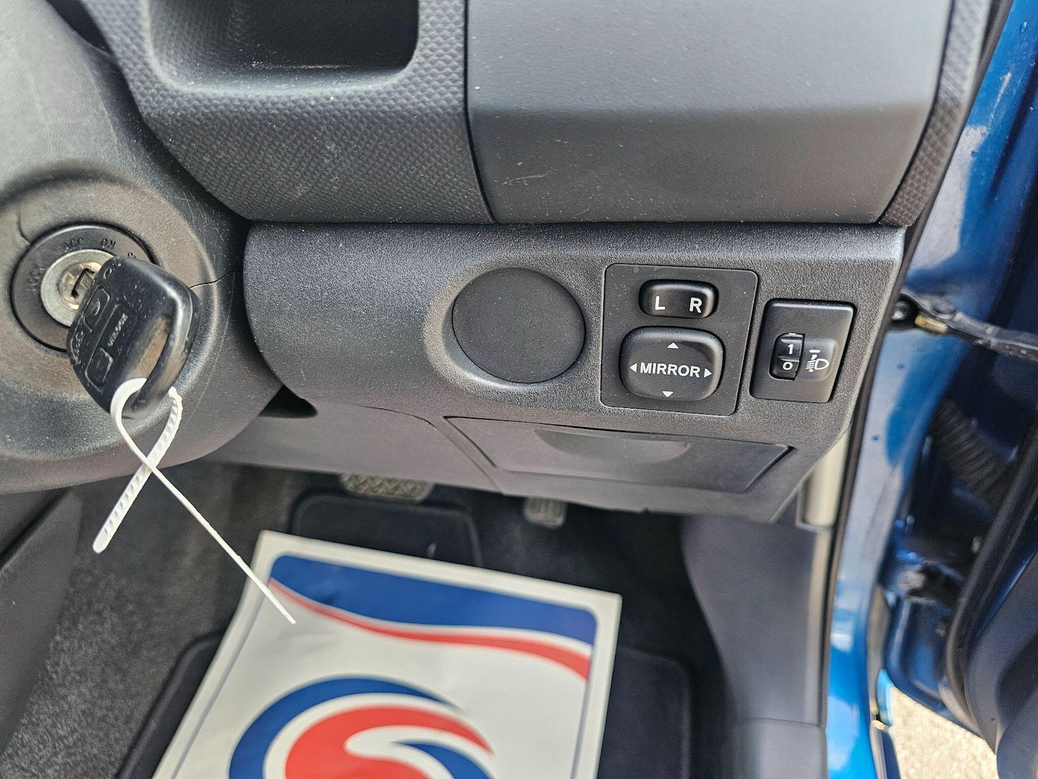 Used Toyota Yaris 2010 for sale - 78033855: Photo 31