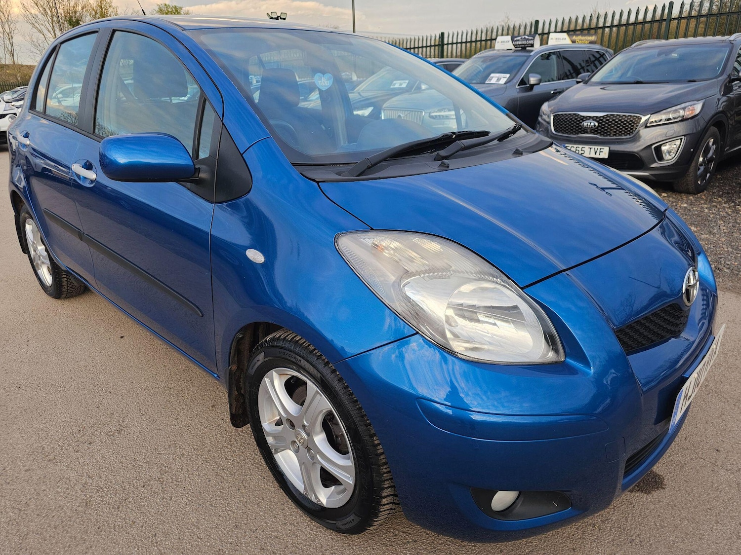 Used Toyota Yaris 2010 for sale - 78033855: Photo 7