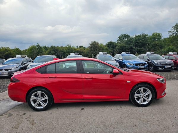 Used Vauxhall Insignia 2018 for sale - 75430732: Photo 9