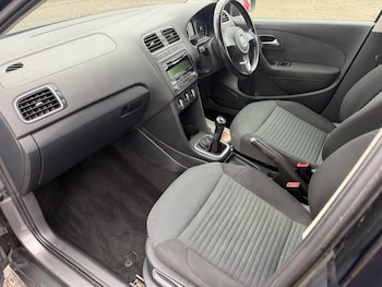Used Volkswagen Polo 2011 for sale - 79202590: Photo