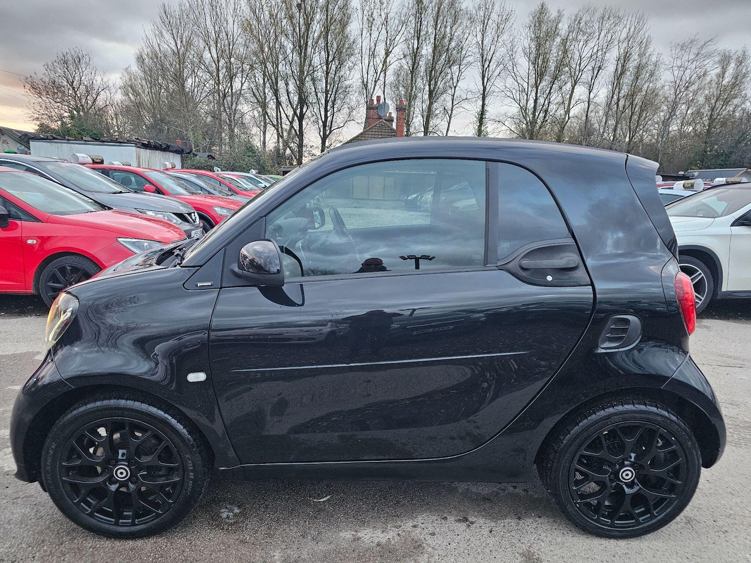 Used smart fortwo 2019 for sale - 76997586: Photo 2