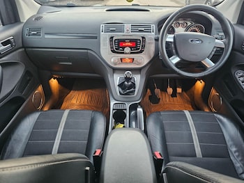 Used Ford Kuga 2011 for sale - 77060269: Photo