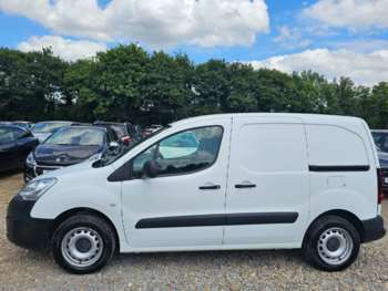 Used Peugeot Partner 2018 for sale - 74957772: Photo