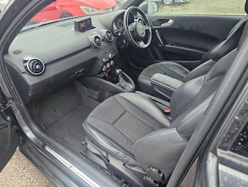 Used Audi A1 2011 for sale - 76573006: Photo