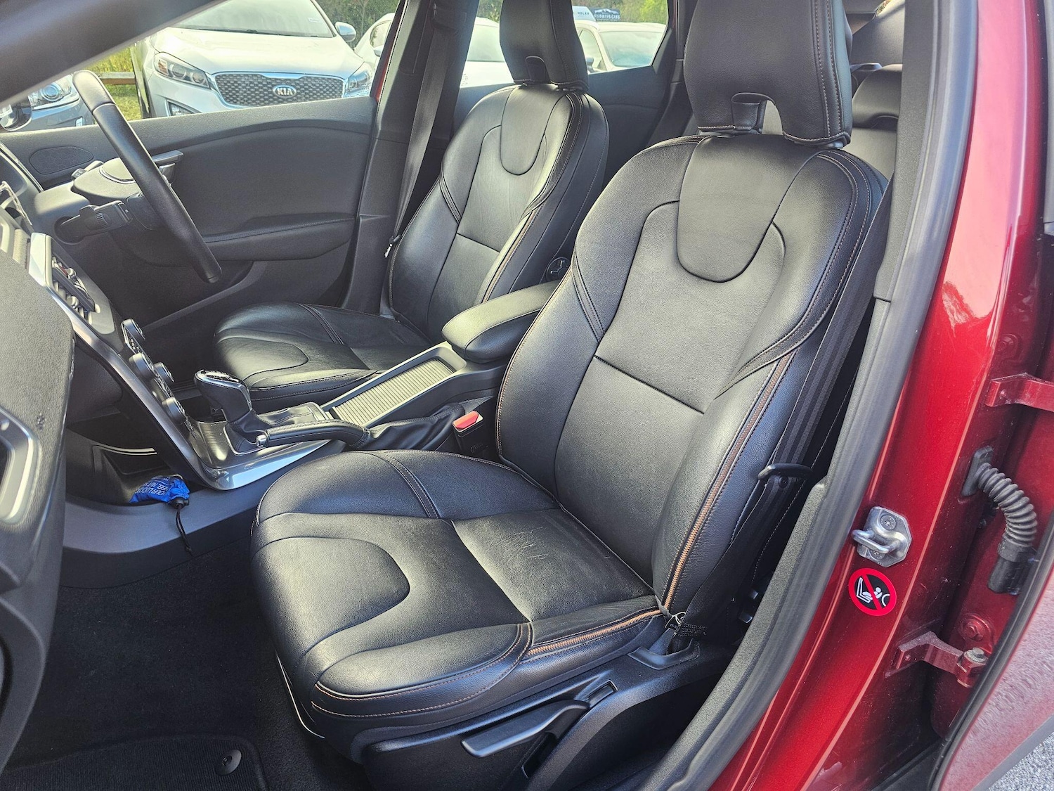 Used Volvo V40 Cross Country 2015 for sale - 76072319: Photo 16