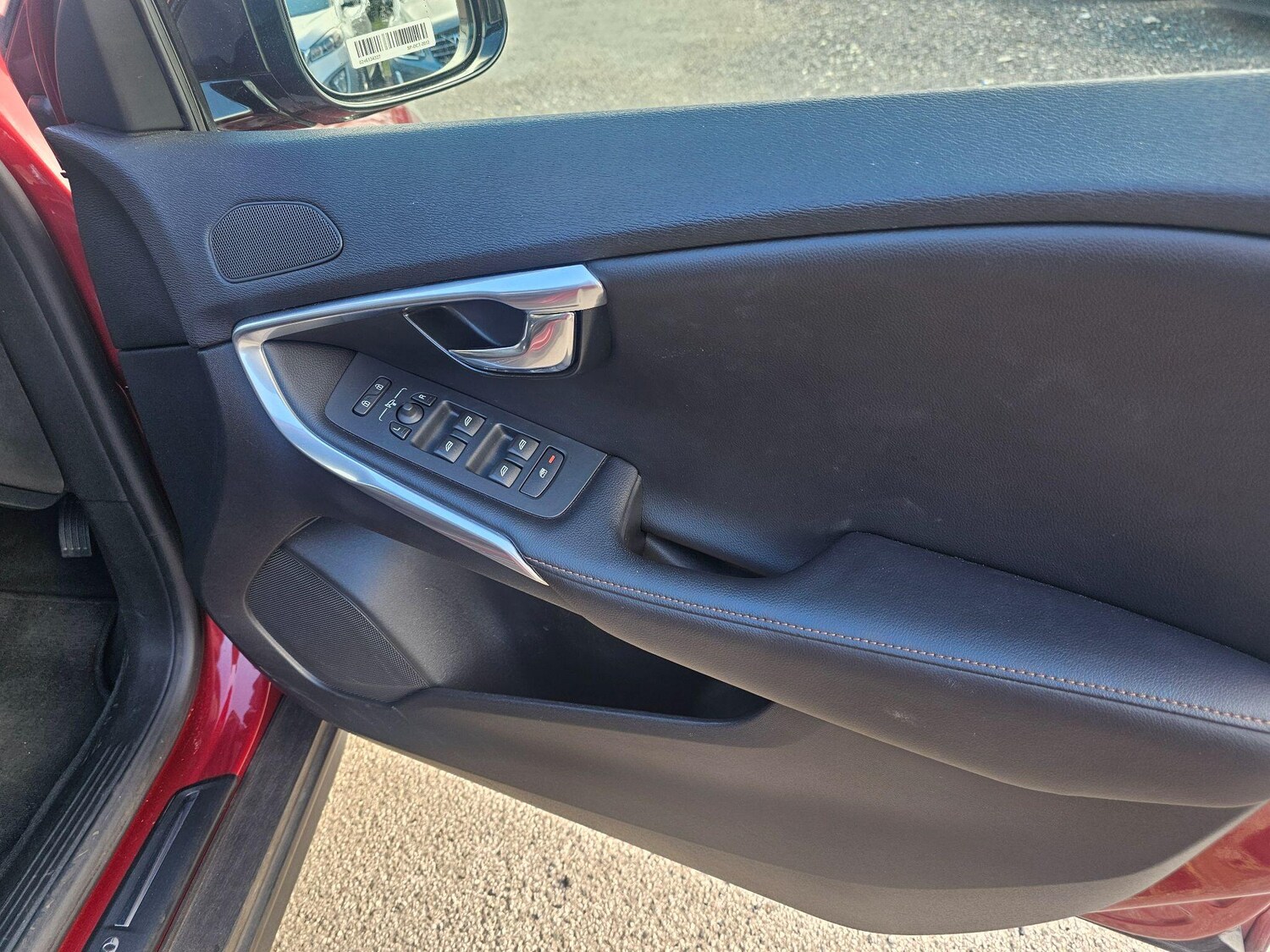 Used Volvo V40 Cross Country 2015 for sale - 76072319: Photo 19