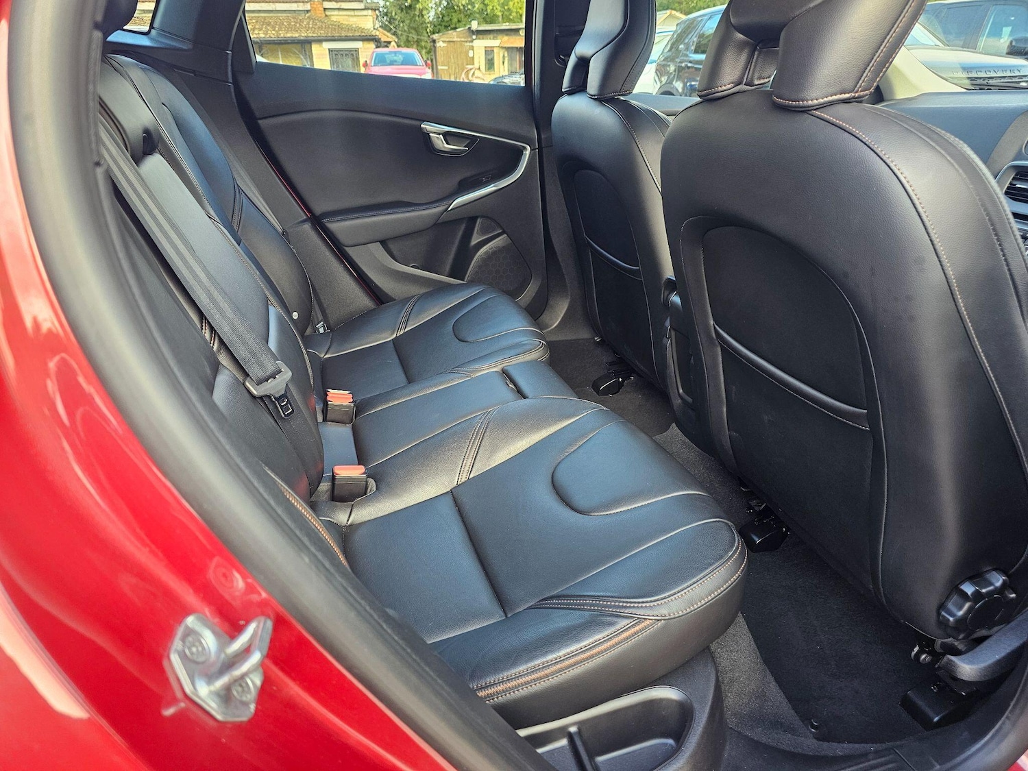 Used Volvo V40 Cross Country 2015 for sale - 76072319: Photo 7