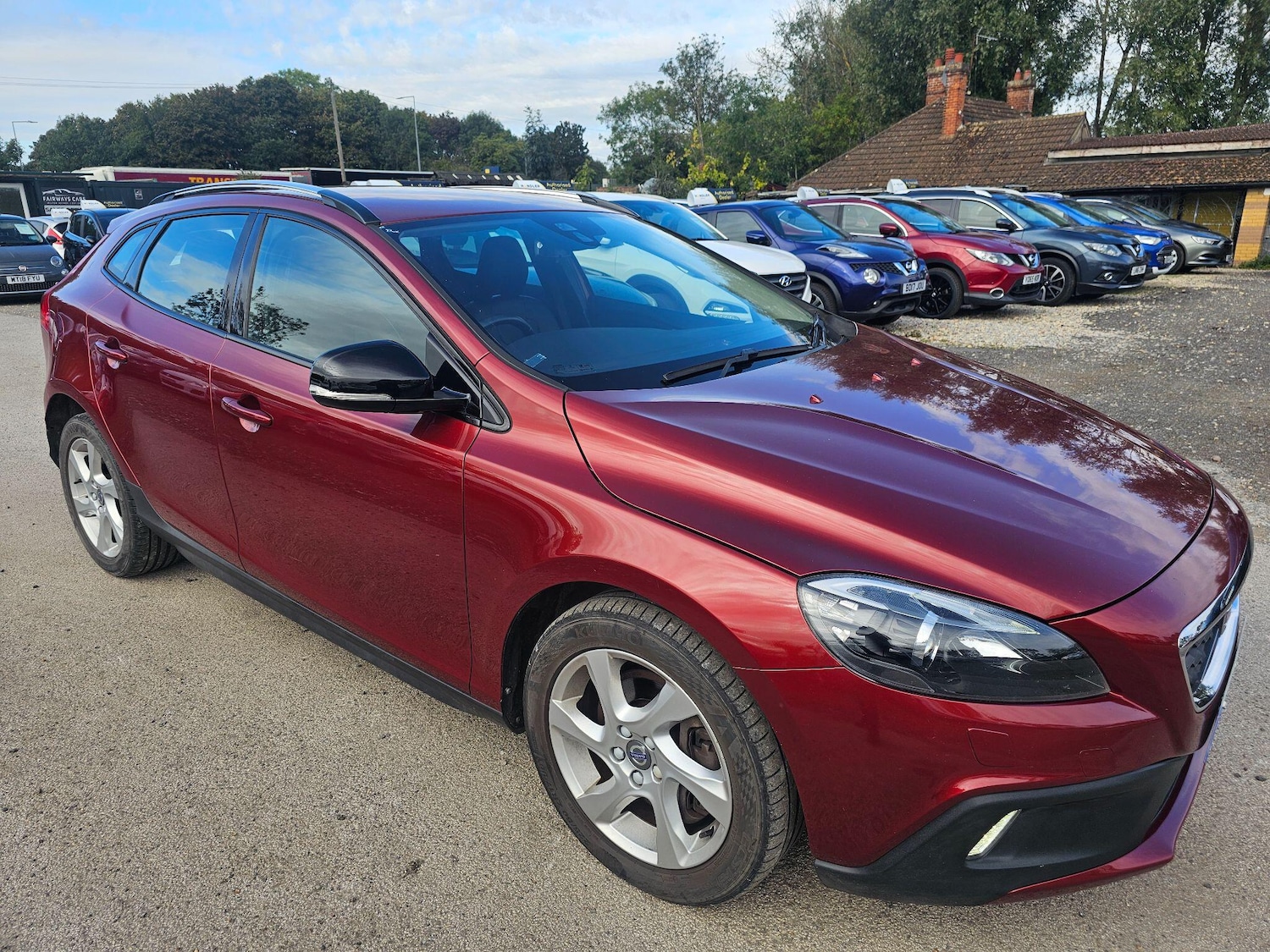 Used Volvo V40 Cross Country 2015 for sale - 76072319: Photo 9