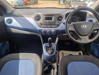 Used Hyundai i10 2017 for sale - 78772378: Photo