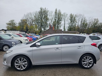 Used Toyota Auris 2013 for sale - 76398498: Photo