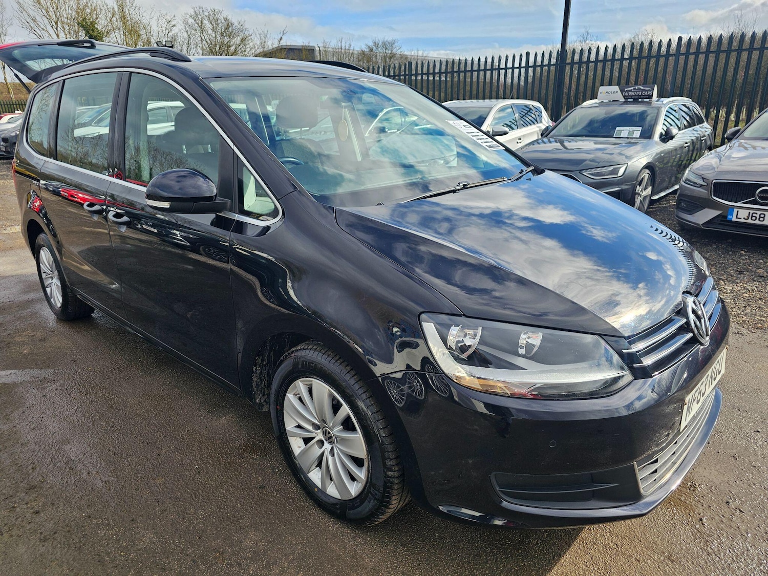 Used Volkswagen Sharan 2013 for sale - 77646617: Photo 2
