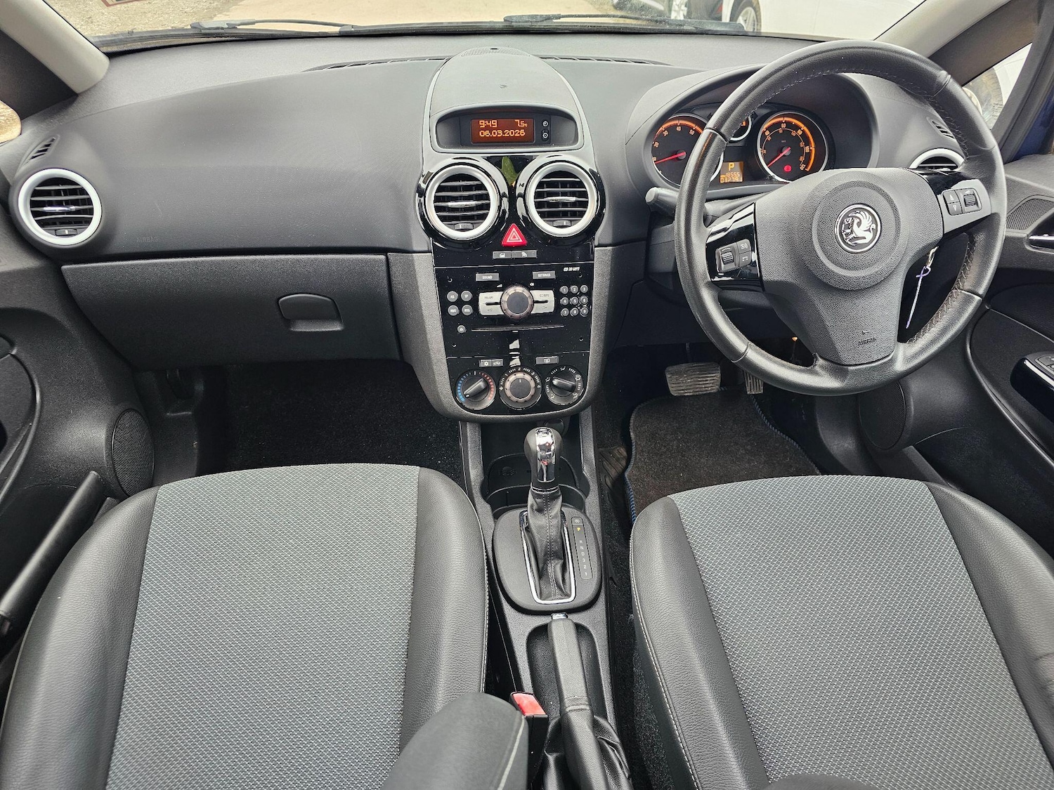 Used Vauxhall Corsa 2009 for sale - 77468650: Photo 3