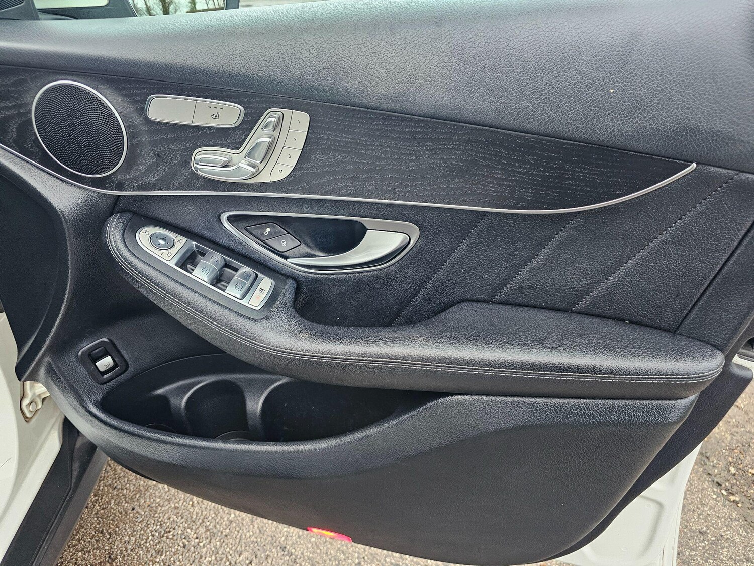 Used Mercedes-Benz GLC 2016 for sale - 76887435: Photo 25