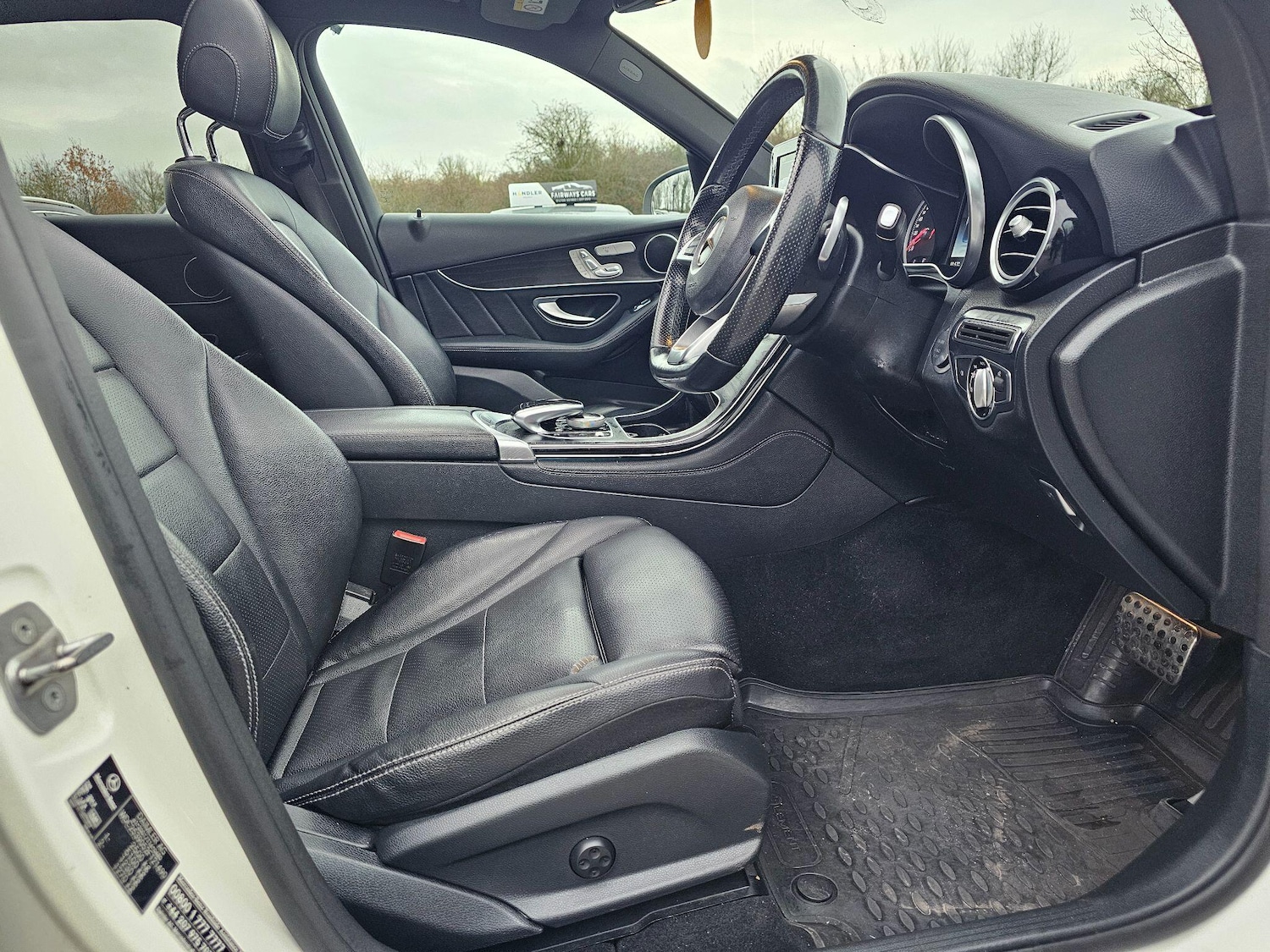 Used Mercedes-Benz GLC 2016 for sale - 76887435: Photo 3