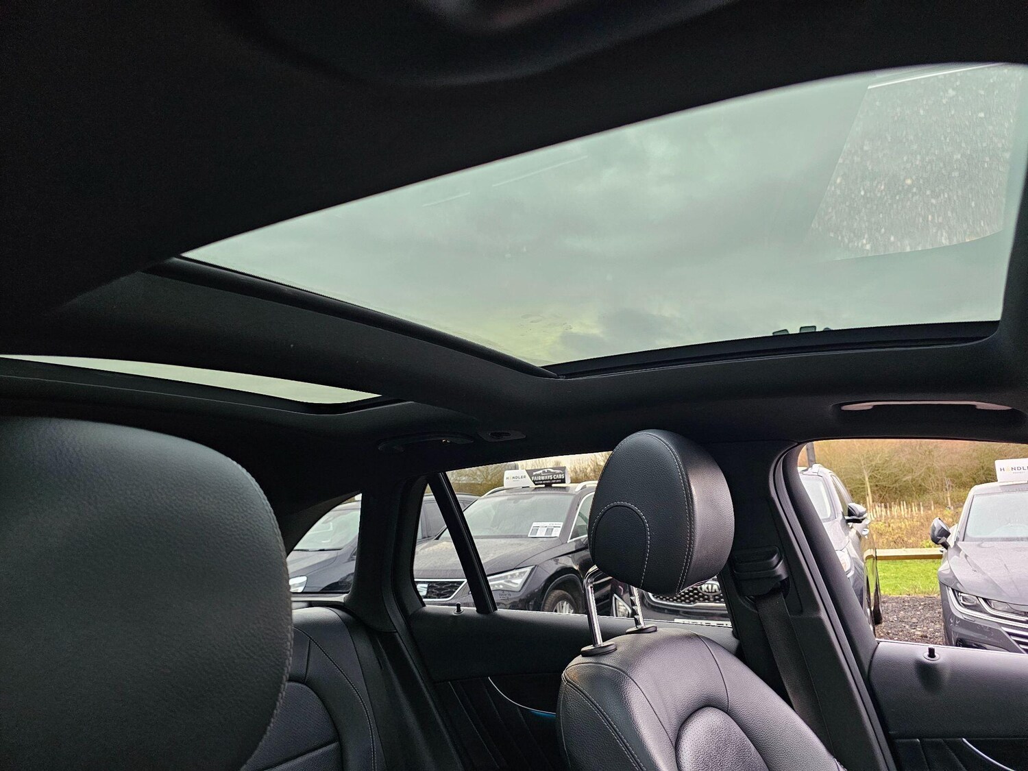 Used Mercedes-Benz GLC 2016 for sale - 76887435: Photo 32