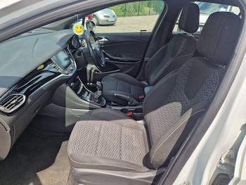 Used Vauxhall Astra 2017 for sale - 78923136: Photo