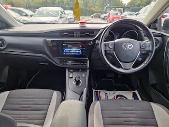 Used Toyota Auris 2018 for sale - 79635171: Photo