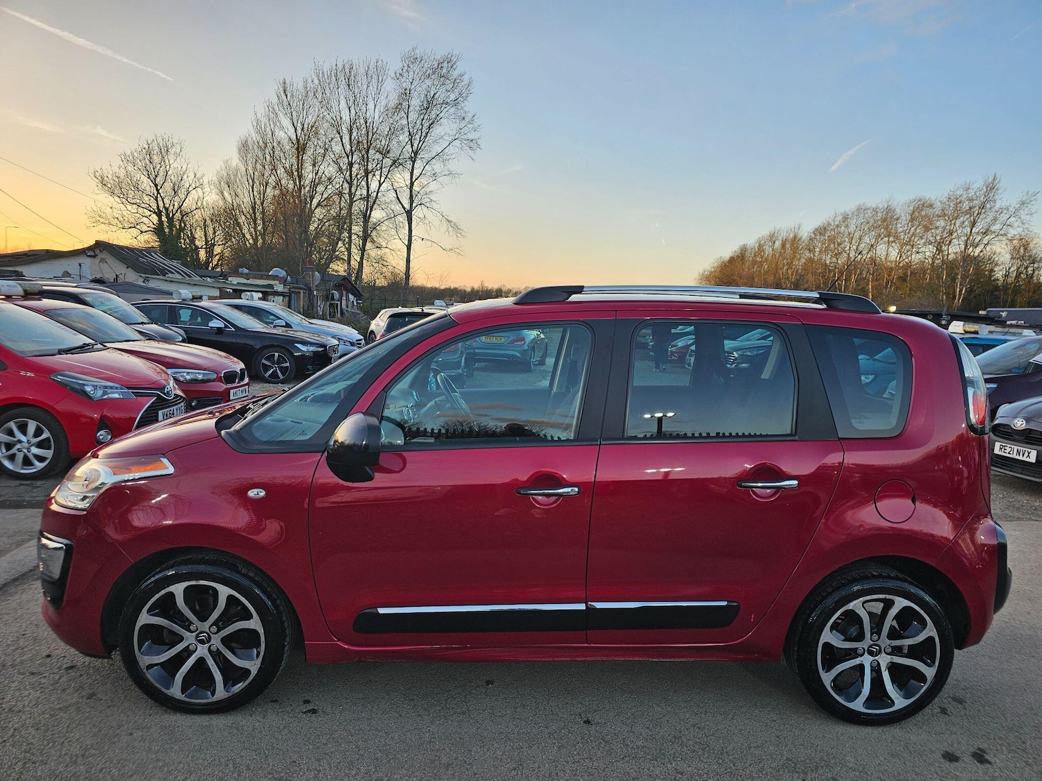 Used Citroen C3 Picasso 2017 for sale - 77838629: Photo 11
