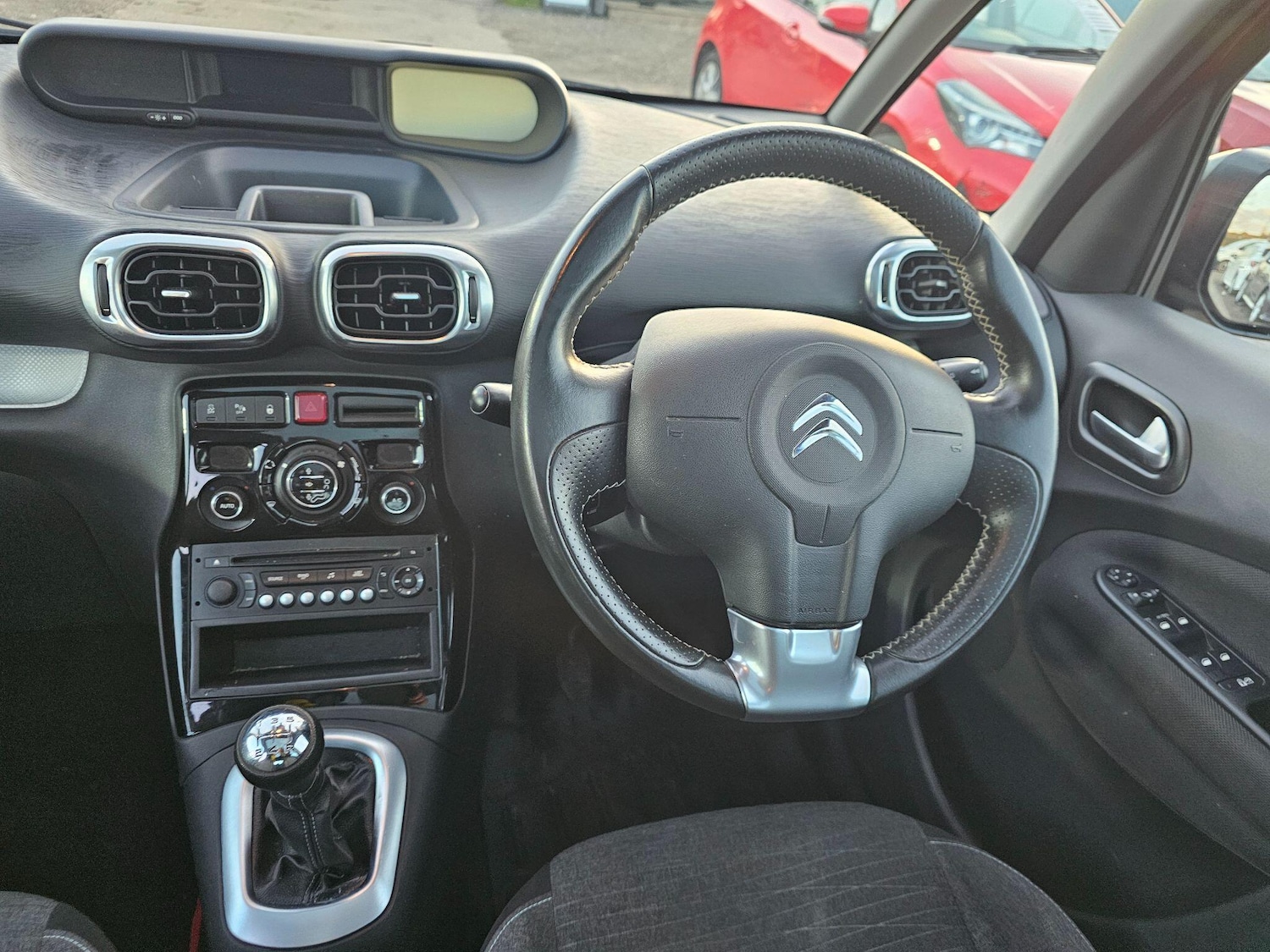 Used Citroen C3 Picasso 2017 for sale - 77838629: Photo 17